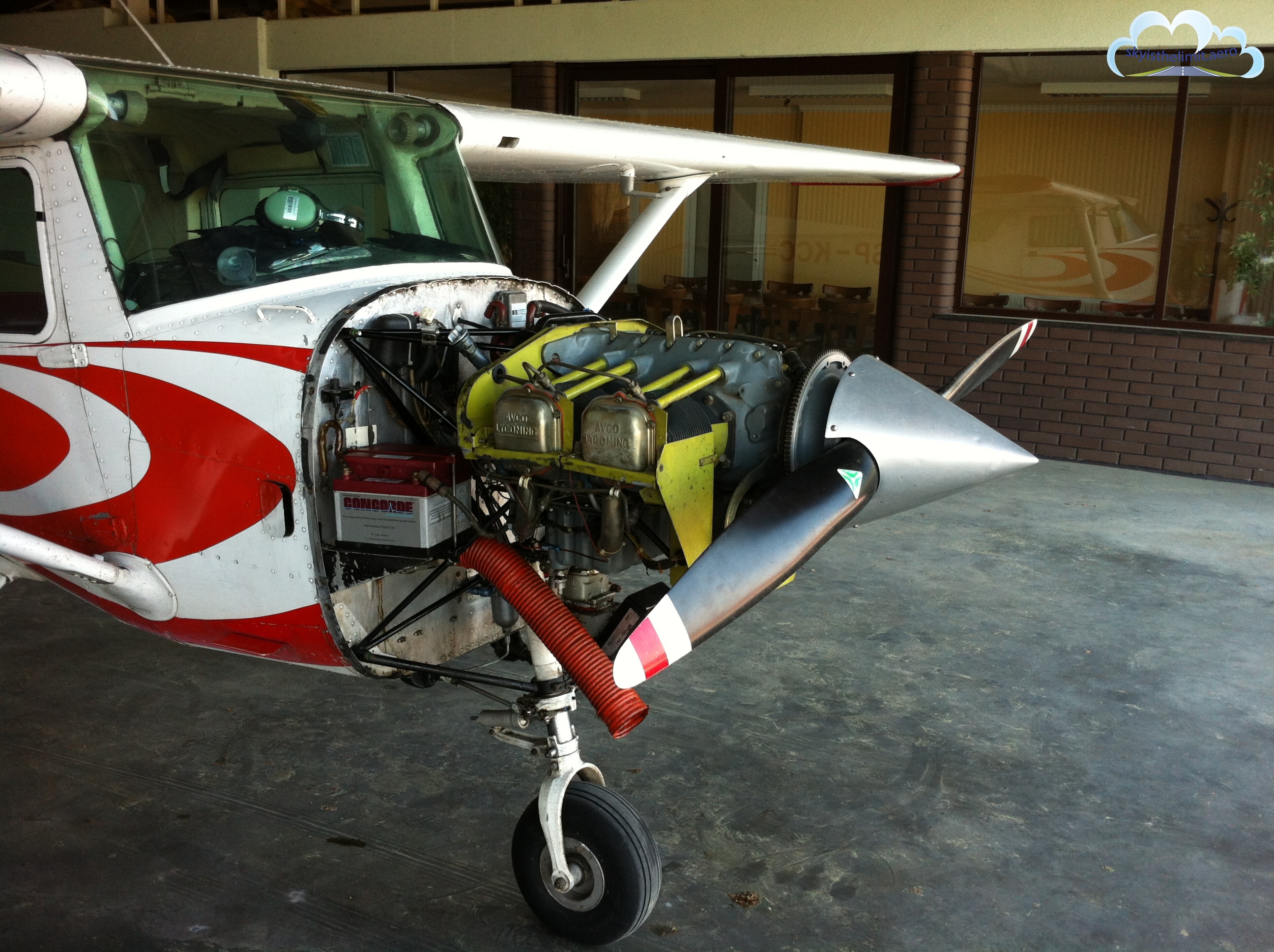 Cessna 152 SP-KCC - silnik