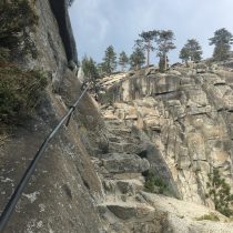 Zejście do punktu widokowego Yosemite Falls